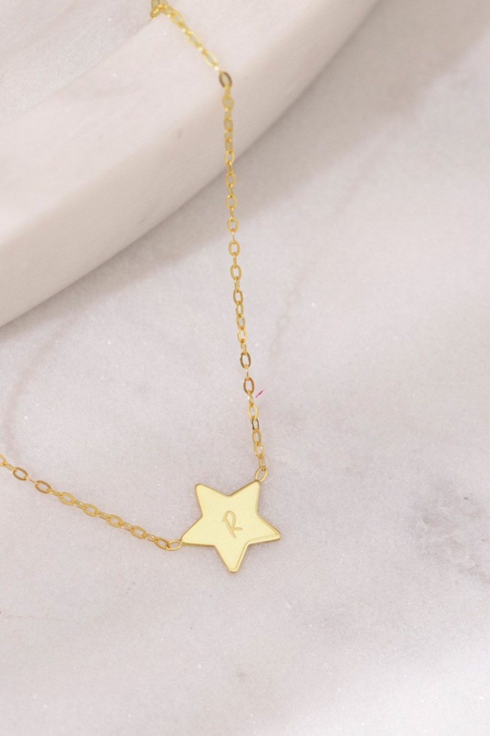 Collar estrella Oro amarillo 14k
