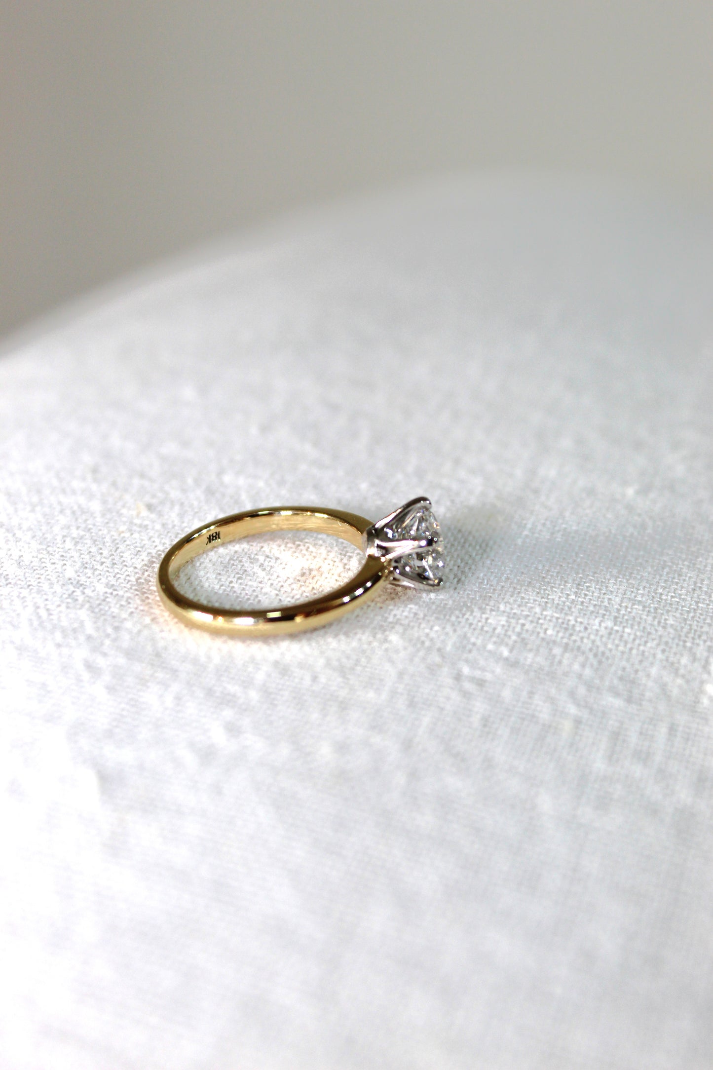 Anillo Solitario Oro y Platino