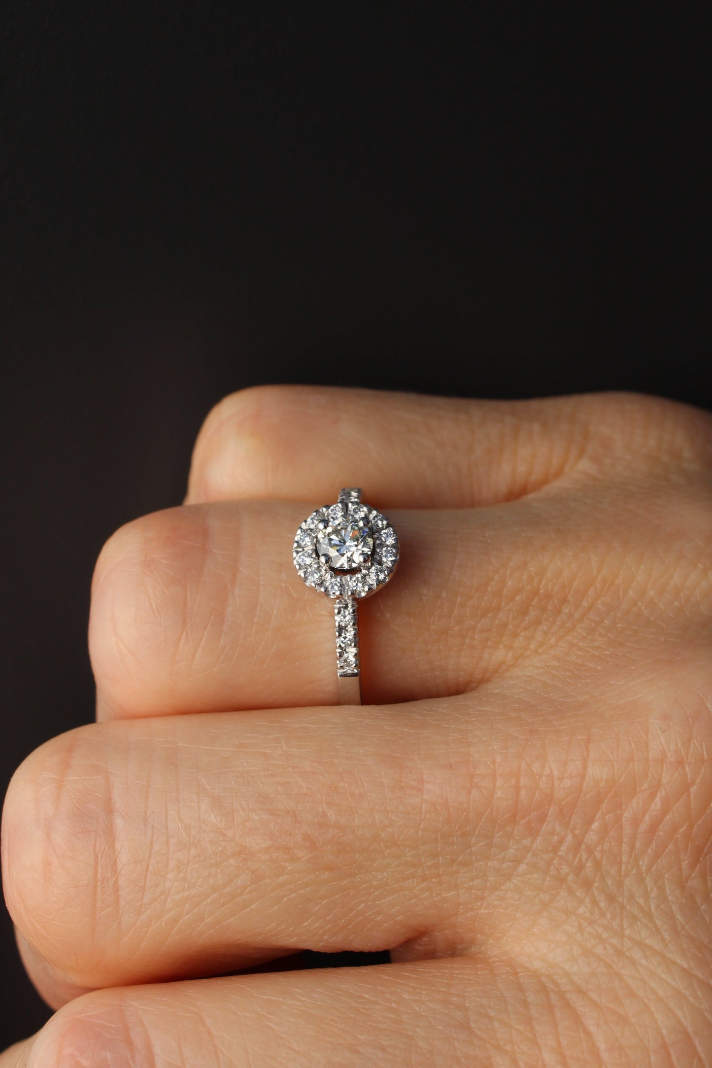 Anillo Halo Diamantes