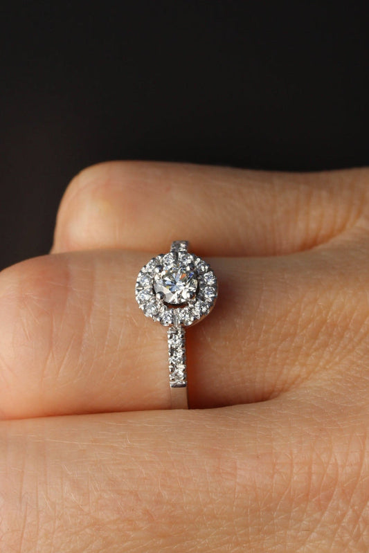 Anillo Halo Diamantes