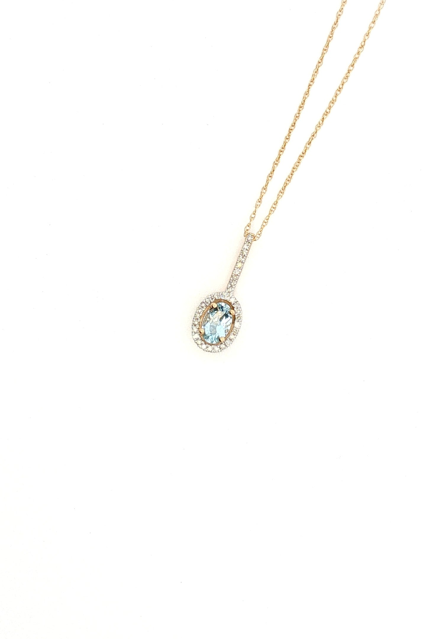 Collar Aguamarina y Diamantes