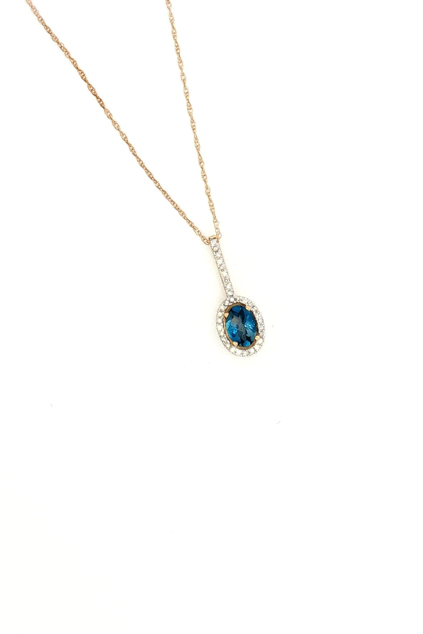 Collar Topacio London Blue y Diamantes