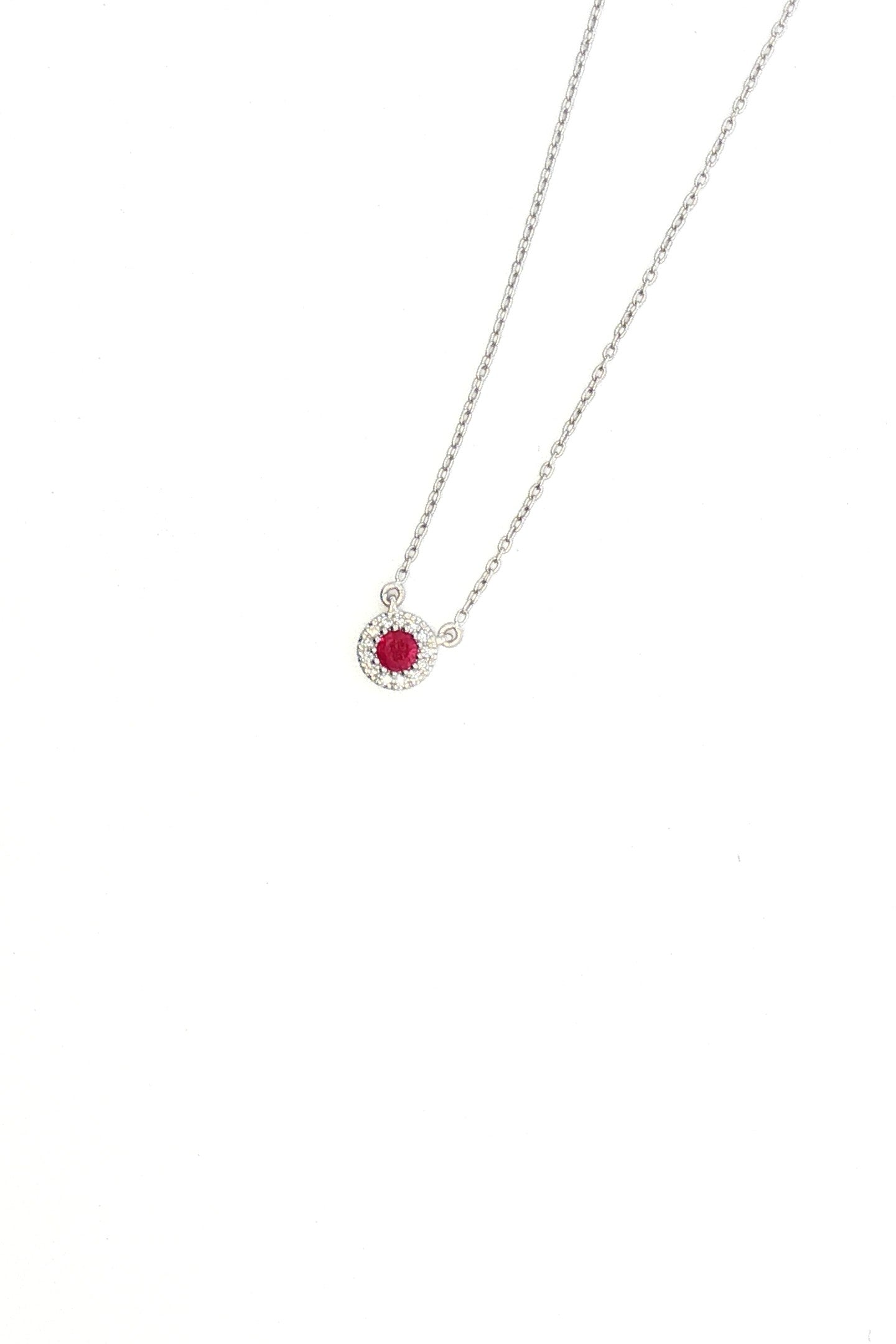 Collar Rubí Halo de Diamantes