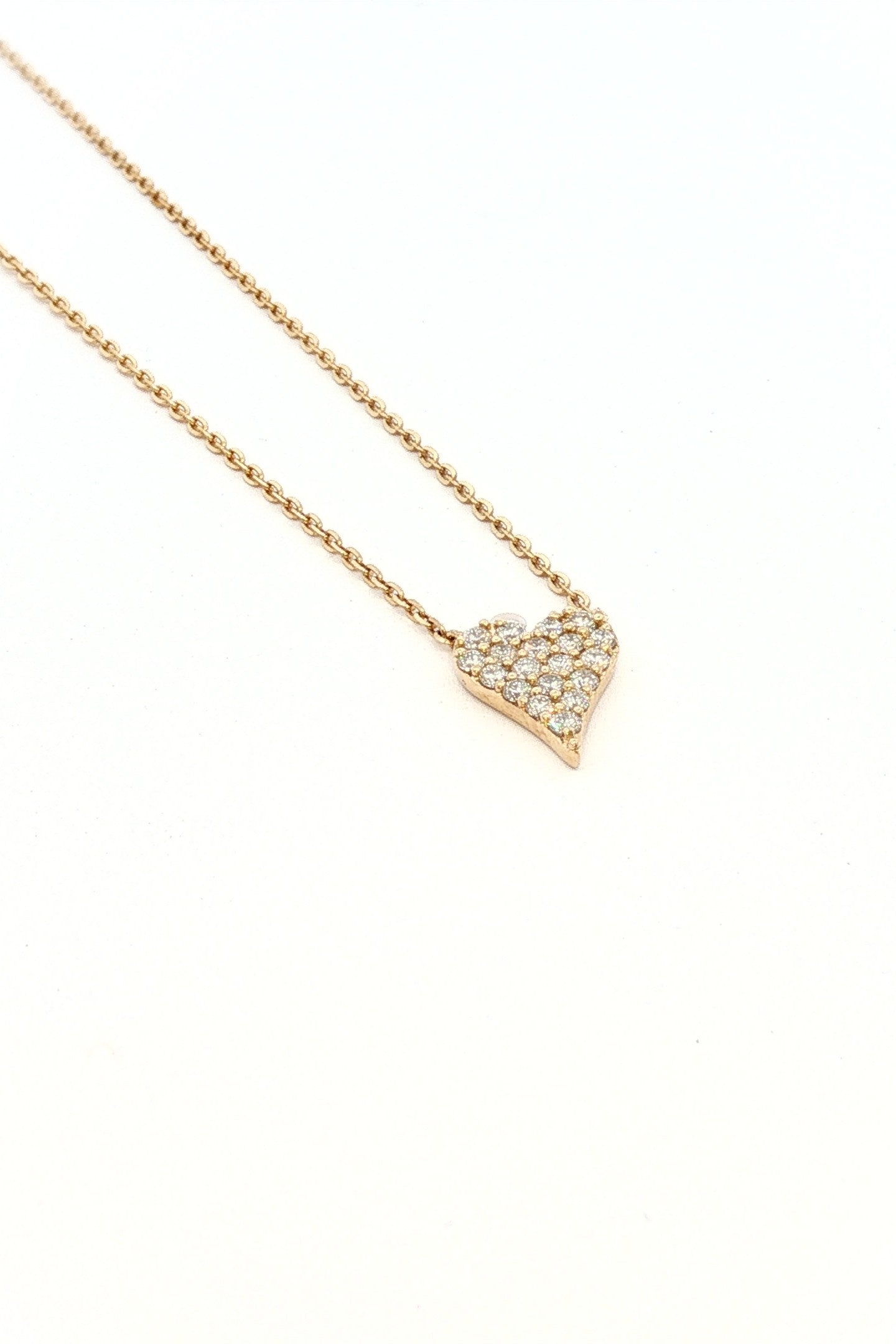 Collar Corazón con Diamantes