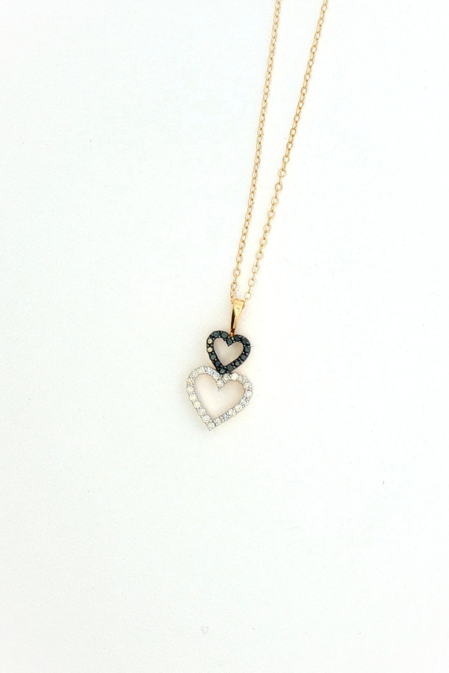 Collar Doble Corazón Diamantes Negros y Blancos