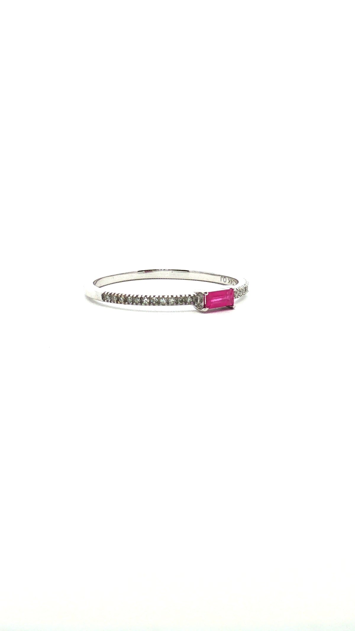 Anillo Solitario Ruby y Diamantes