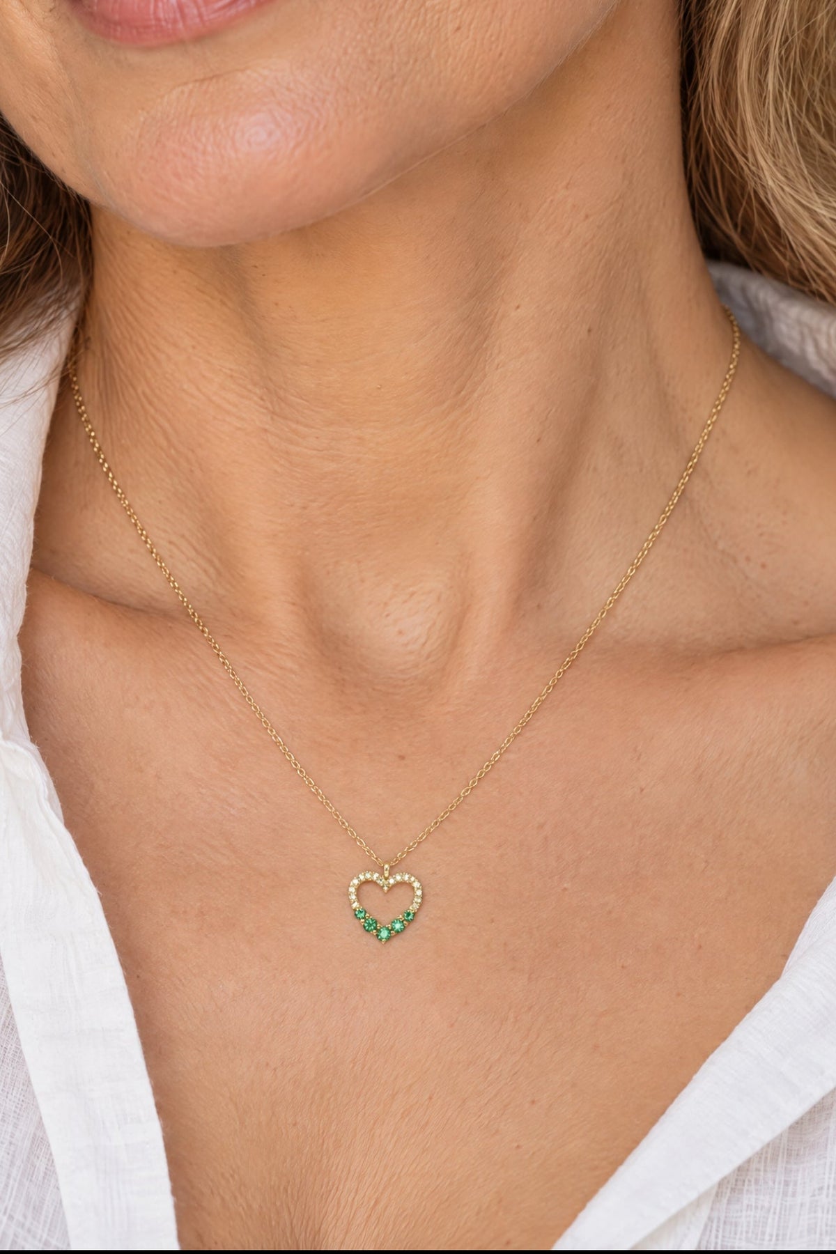 Collar Corazón Esmeralda y Diamantes
