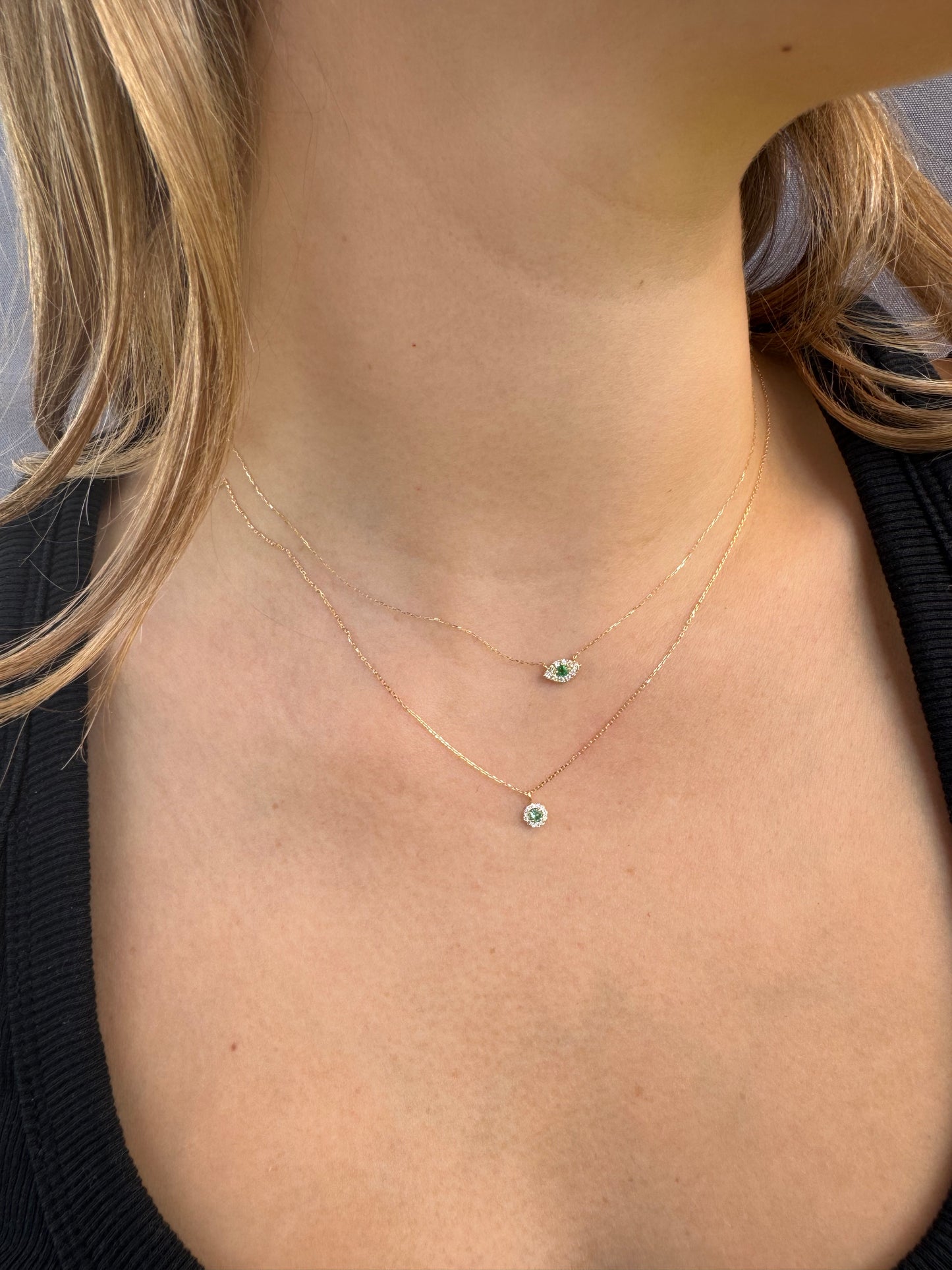 Collar Esmeralda Halo de Diamantes