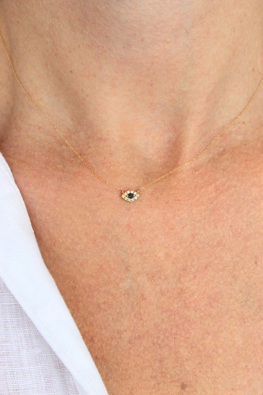 Collar Ojito Diamantes Negro y Blancos