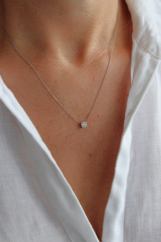 Collar Punto de Luz Roseta de Diamantes