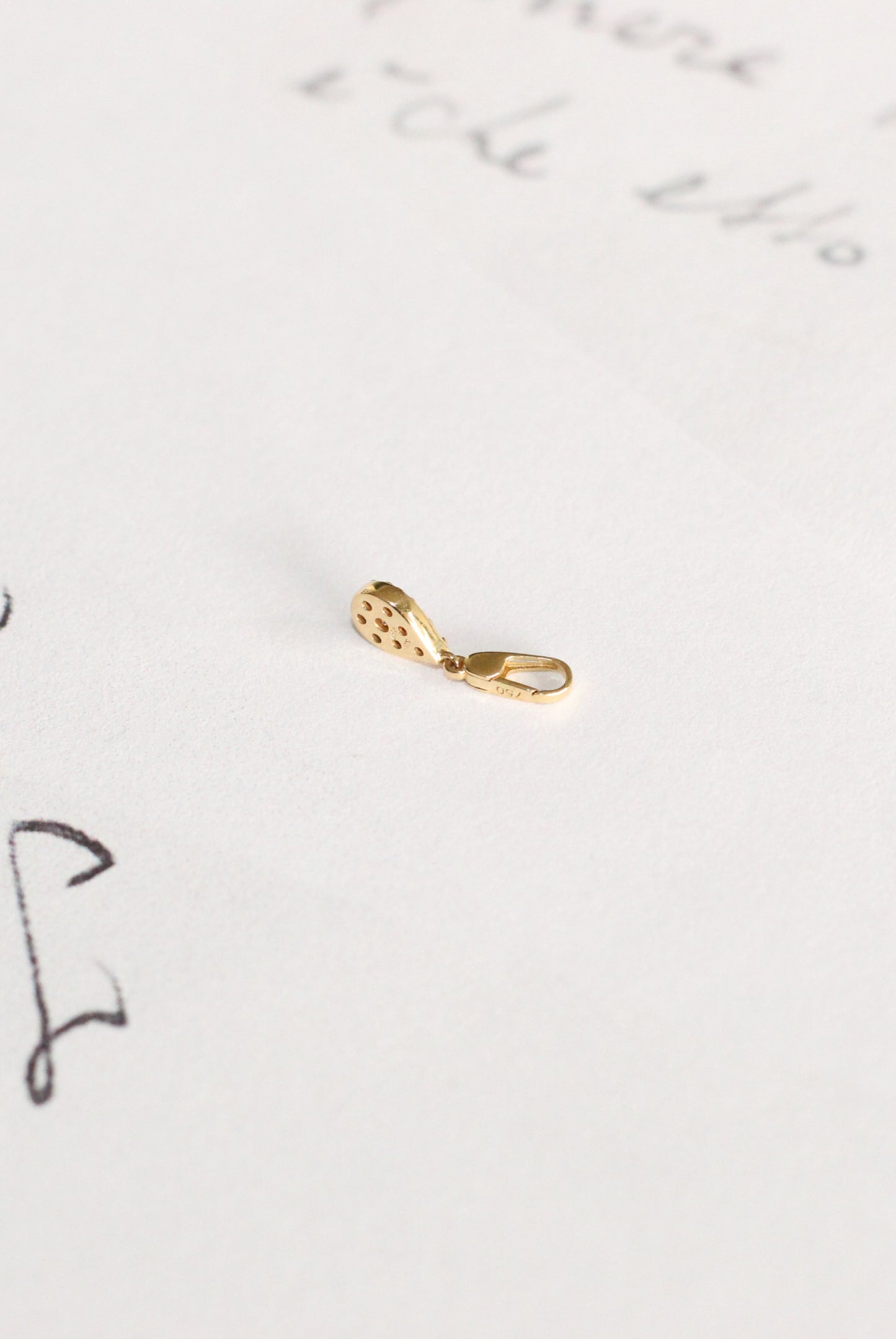 Charm Gota