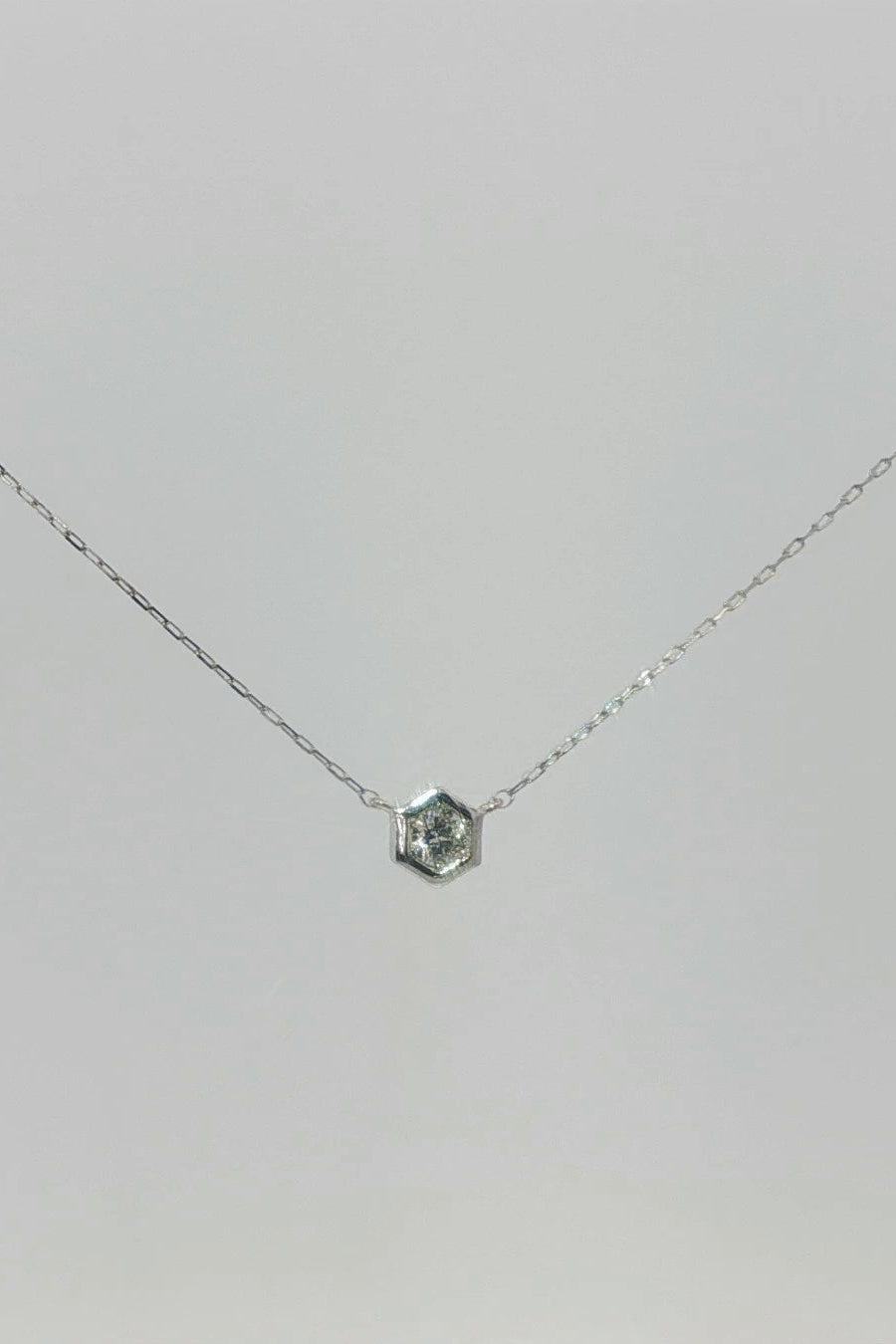 Collar Punto de Luz Geométrico