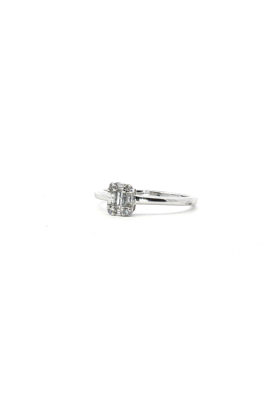Anillo Solitario Cluster Diamantes