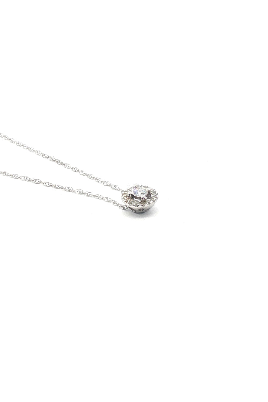 Collar Punto de Luz Halo Diamantes Desnivel