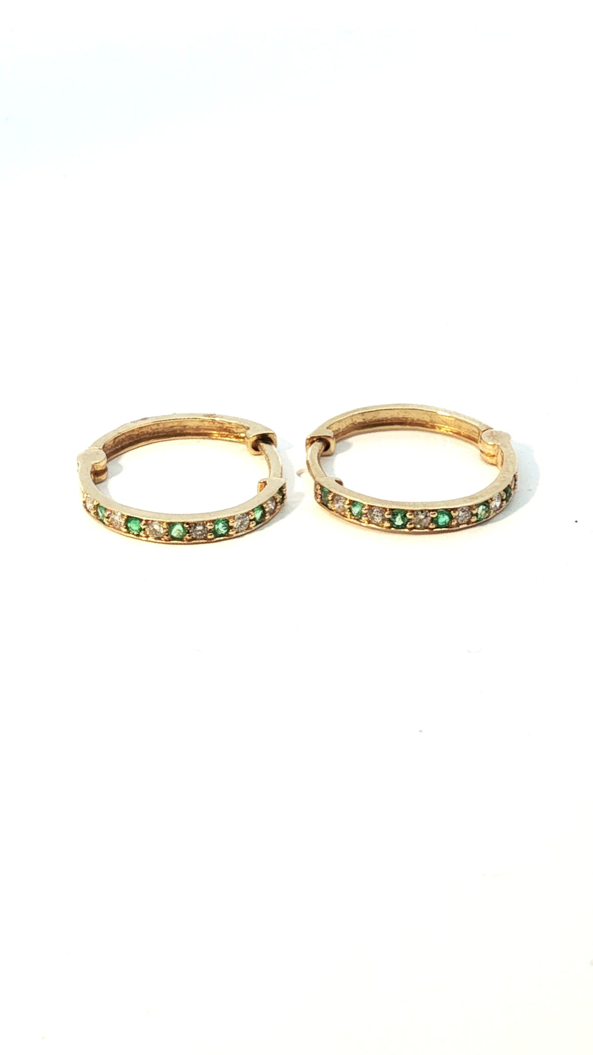 Aros Argollas Esmeraldas y Diamantes L