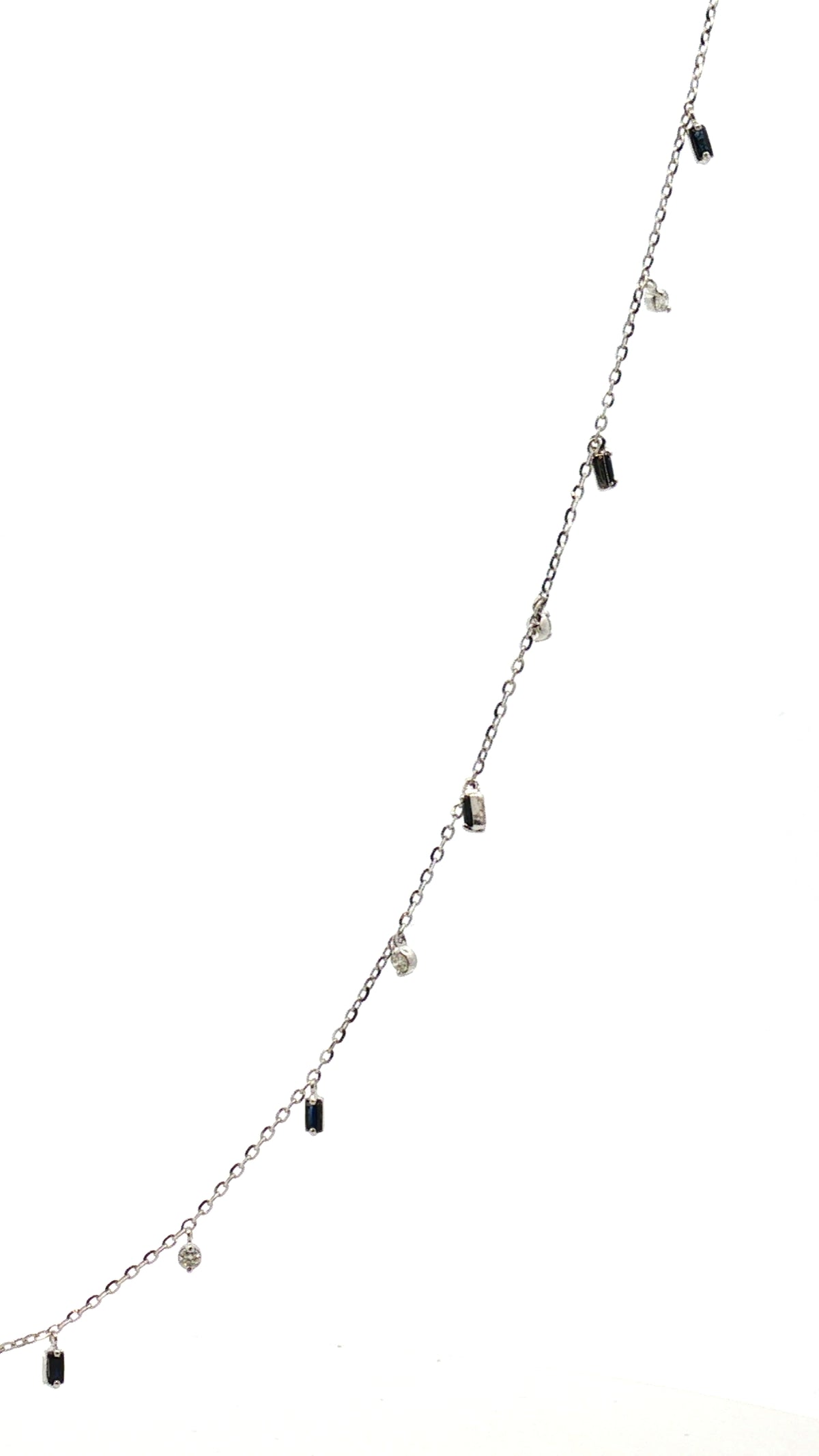 Collar Estaciones Colgantes Zafiro Azul y Diamantes Baguette